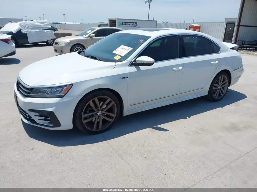 2019 VOLKSWAGEN PASSAT 2.0T SE R-LINE