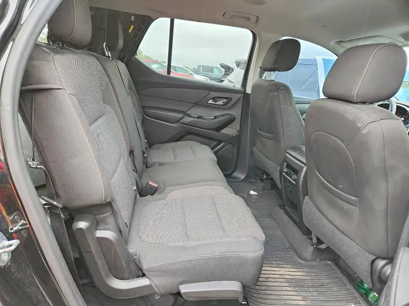 2018 CHEVROLET TRAVERSE LS  