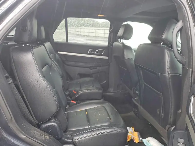 2017 FORD EXPLORER XLT  