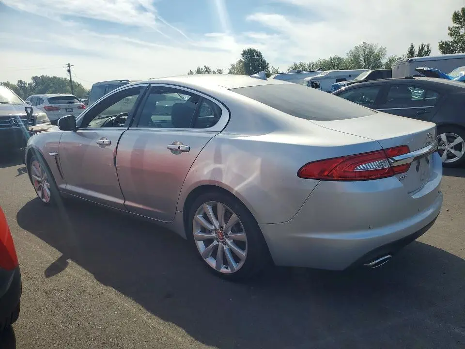 2014 JAGUAR XF   