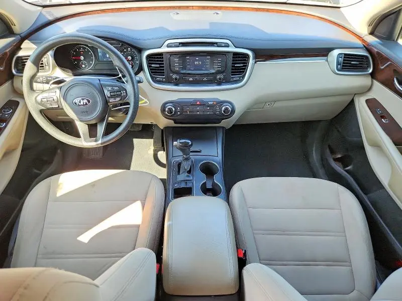 2016 KIA SORENTO LX  