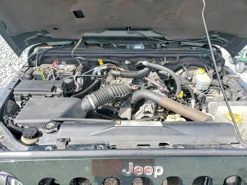 2010 JEEP WRANGLER SAHARA  