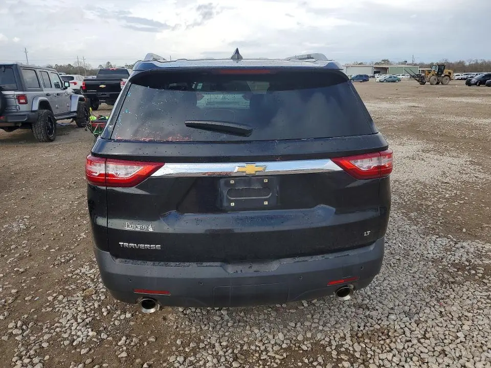 2018 CHEVROLET TRAVERSE LT  