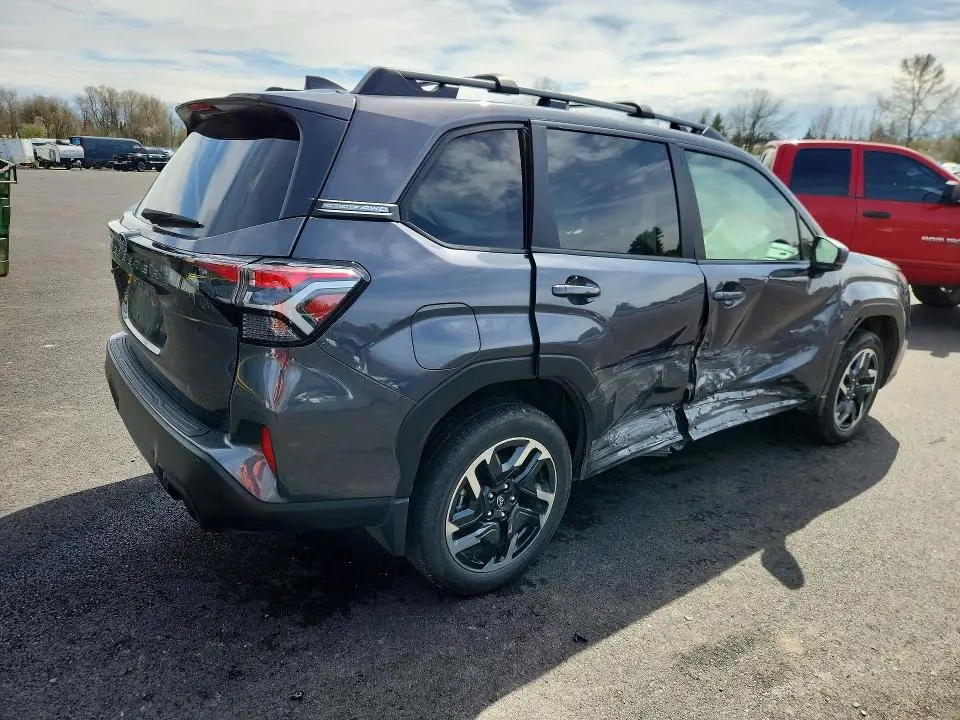 2025 SUBARU FORESTER LIMITED  