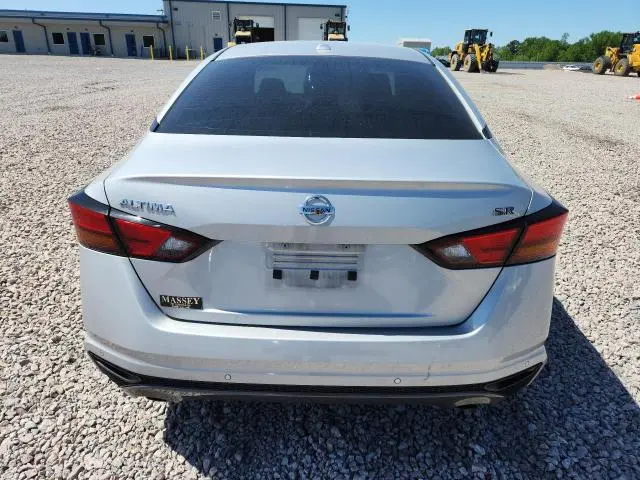 2022 NISSAN ALTIMA SR  