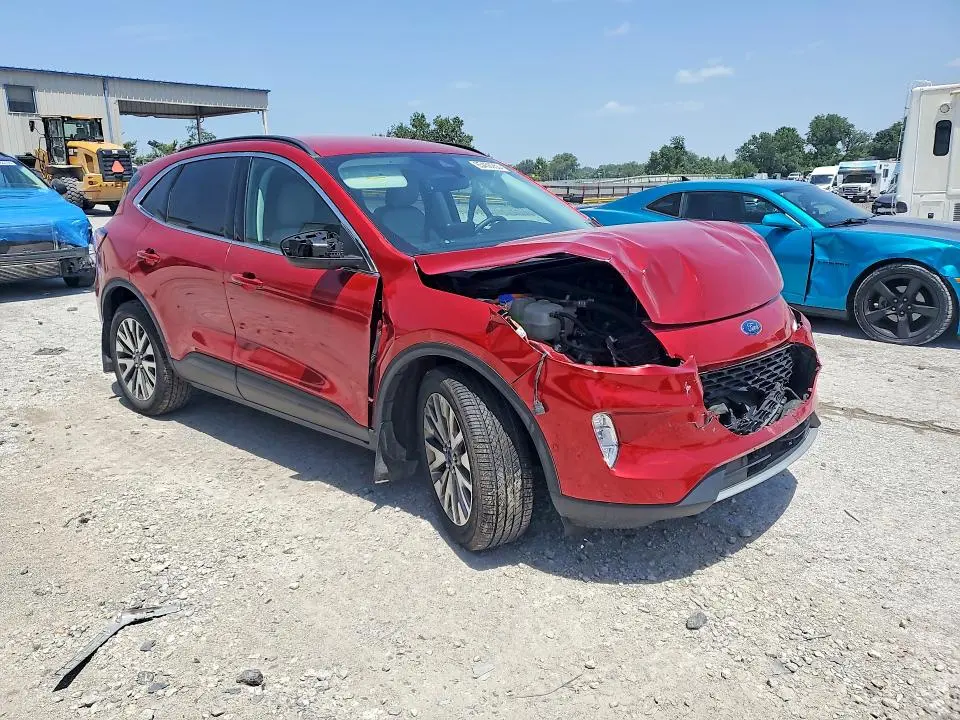 2021 FORD ESCAPE TITANIUM  