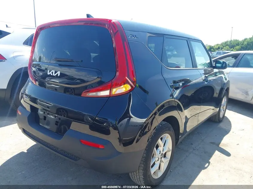 2022 KIA SOUL LX