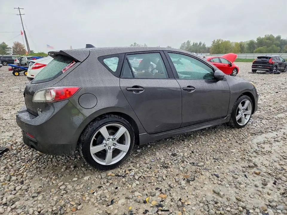 2010 MAZDA 3 S  