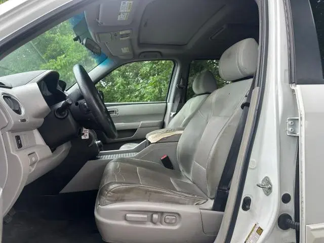 2015 HONDA PILOT SE  