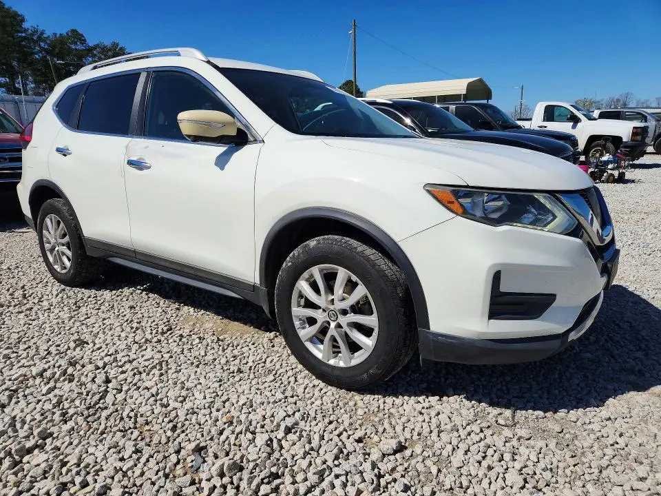 2017 NISSAN ROGUE   