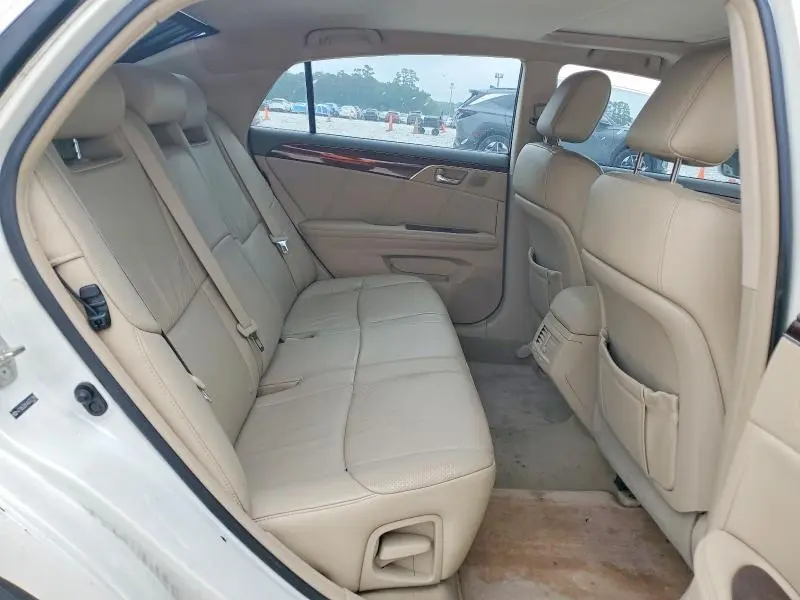 2010 TOYOTA AVALON LIMITED  