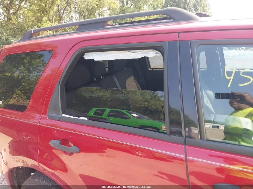 2010 FORD ESCAPE XLT