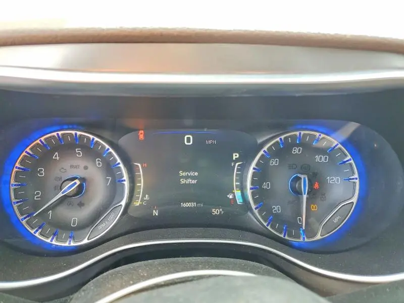 2017 CHRYSLER PACIFICA LIMITED  