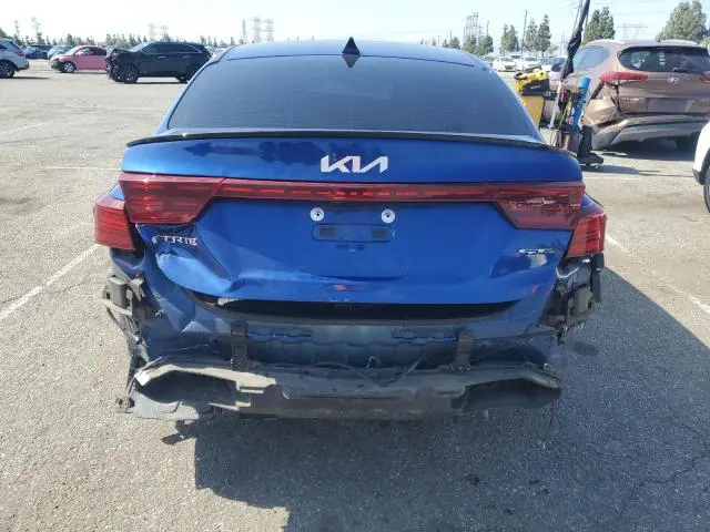2024 KIA FORTE GT LINE  