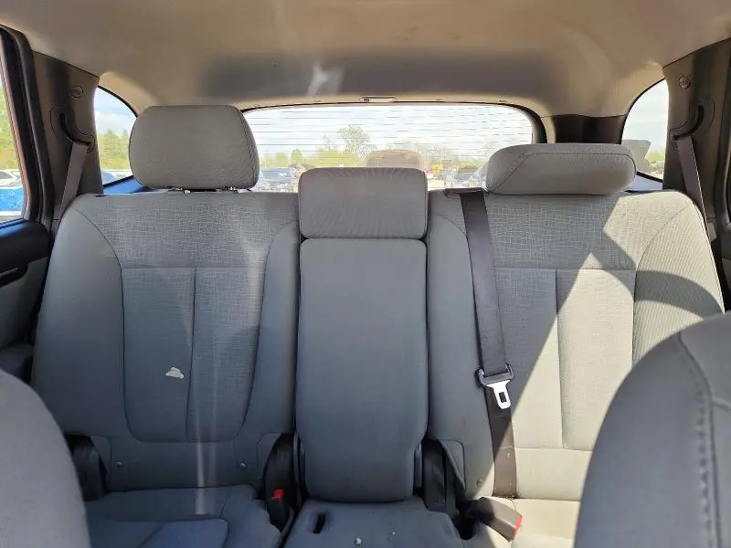 2010 HYUNDAI SANTA FE GLS  