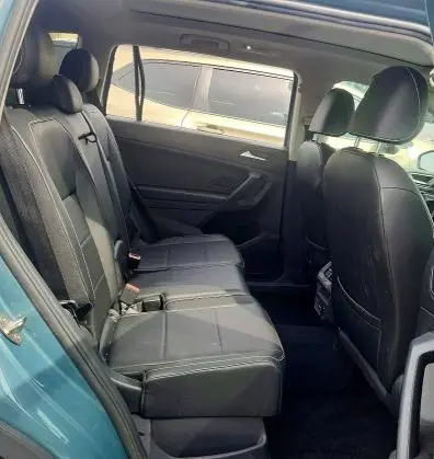 2021 VOLKSWAGEN TIGUAN SE  