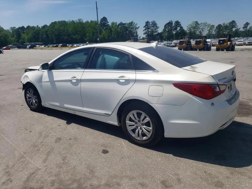 2011 HYUNDAI SONATA GLS  