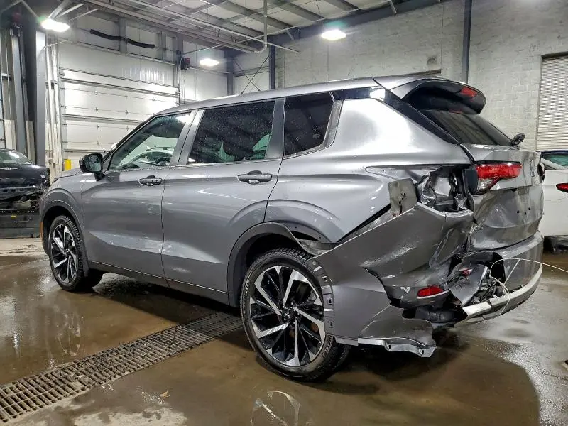 2023 MITSUBISHI OUTLANDER SE  