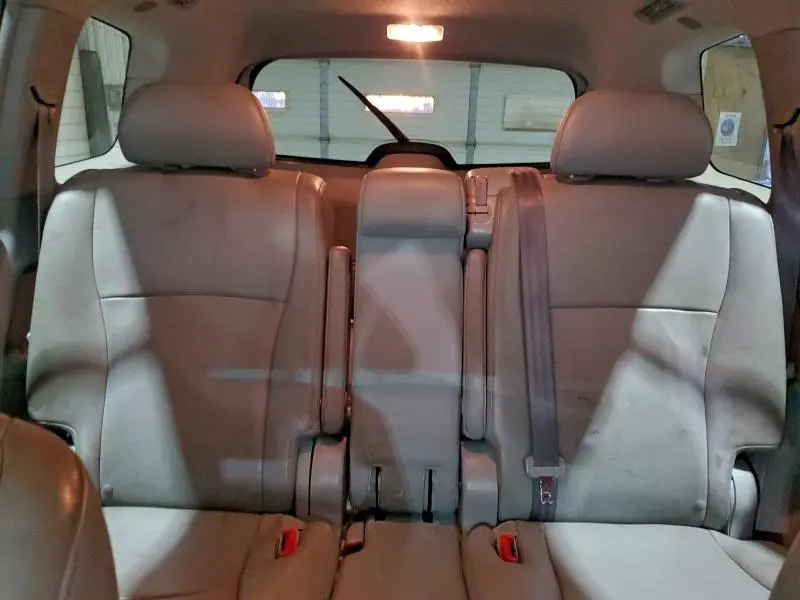 2011 TOYOTA HIGHLANDER LIMITED  