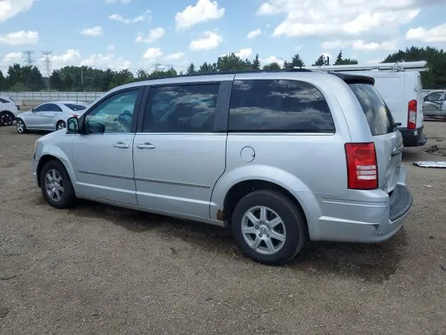 2010 CHRYSLER TOWN & COUNTRY TOURING  