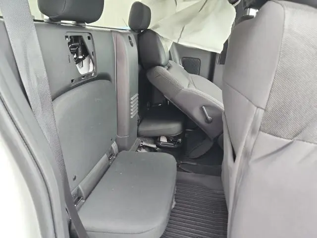 2024 NISSAN FRONTIER S  