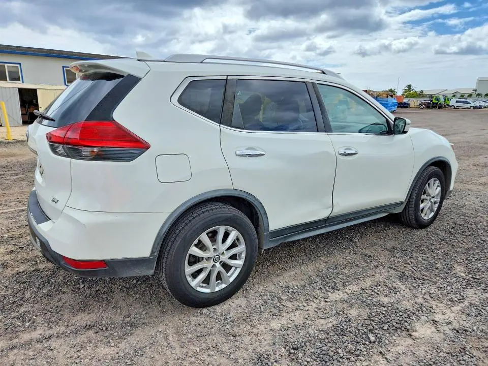2017 NISSAN ROGUE SV  