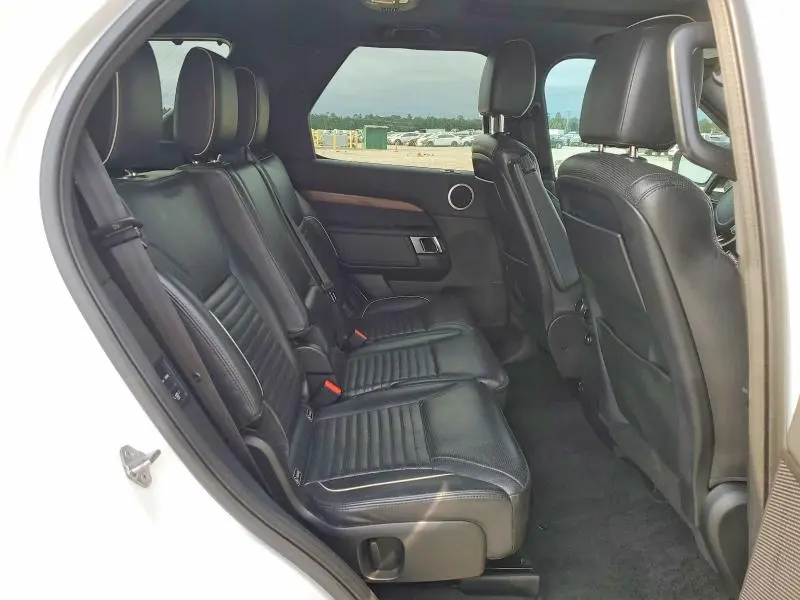 2017 LAND ROVER DISCOVERY HSE  