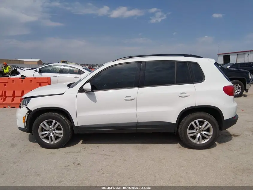 2016 VOLKSWAGEN TIGUAN S