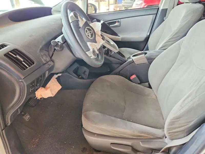 2013 TOYOTA PRIUS THREE  