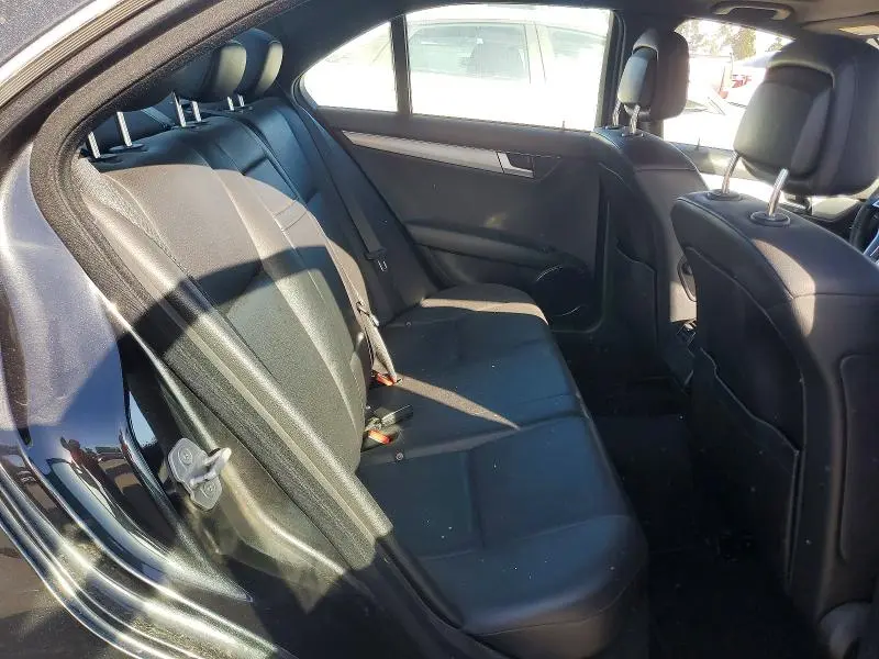 2013 MERCEDES-BENZ C 250  