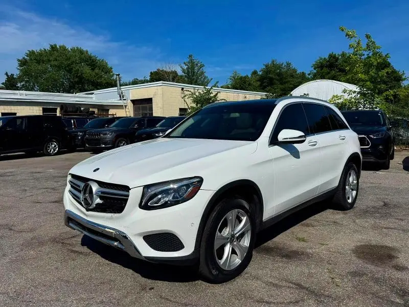 2018 MERCEDES-BENZ GLC 300  
