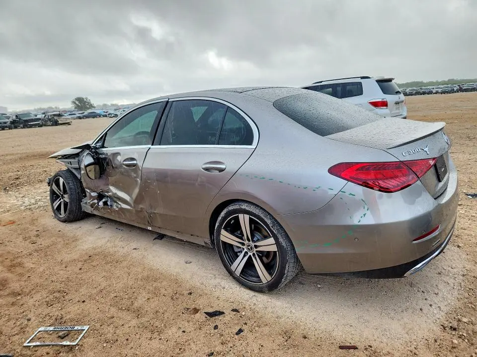 2024 MERCEDES-BENZ C 300  