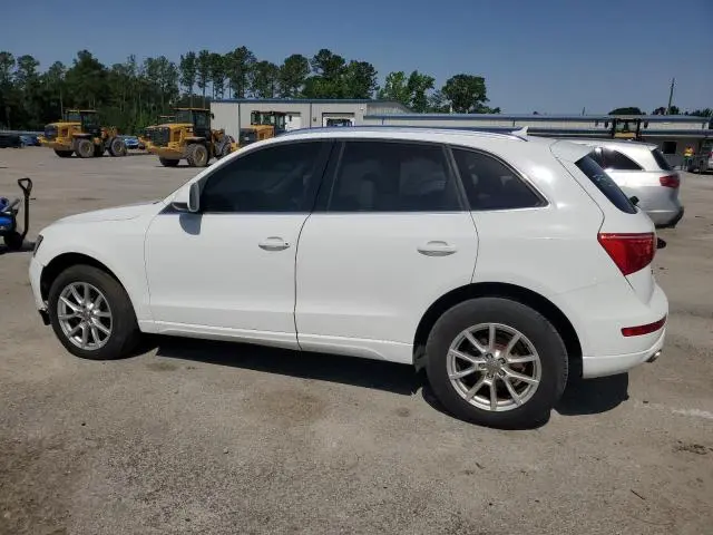 2010 AUDI Q5 PREMIUM  