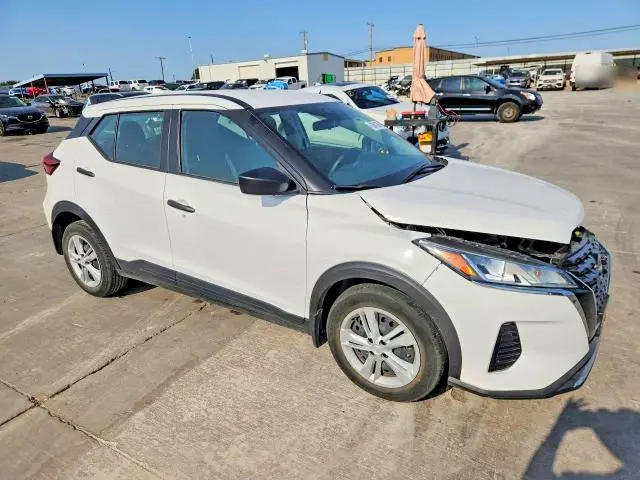 2024 NISSAN KICKS S  