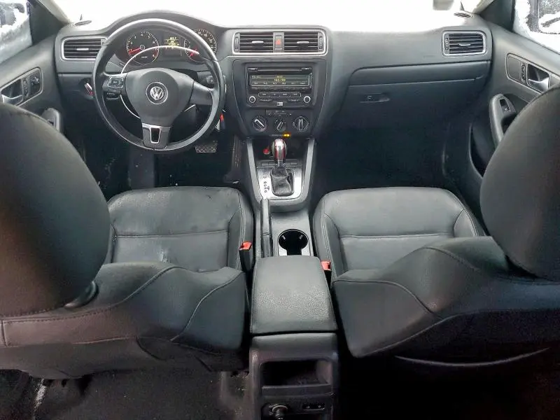 2012 VOLKSWAGEN JETTA SE  