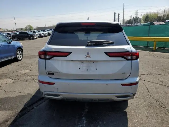 2022 MITSUBISHI OUTLANDER SE  