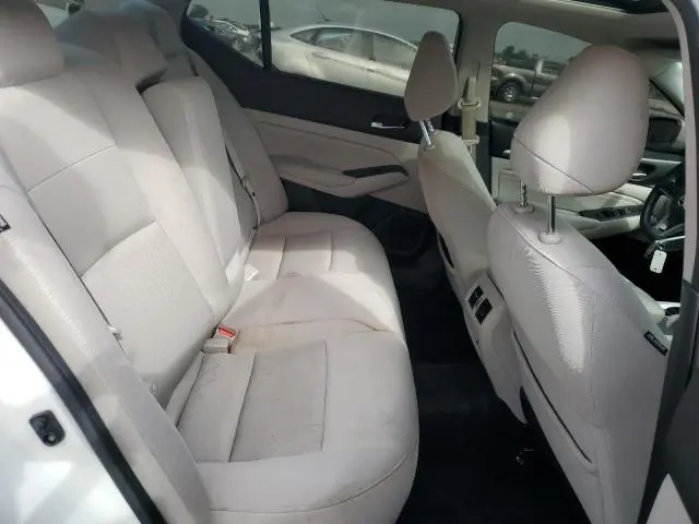 2019 NISSAN ALTIMA SV  