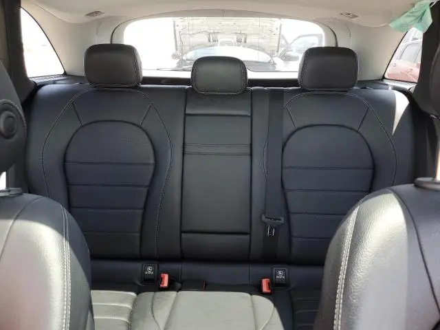 2016 MERCEDES-BENZ GLC 300  