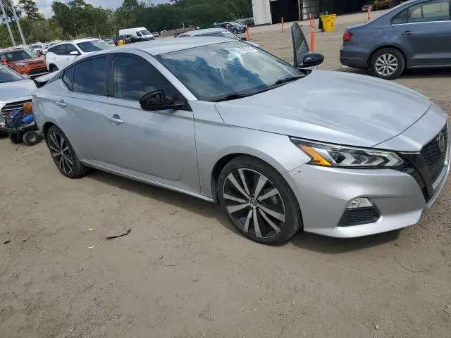 2021 NISSAN ALTIMA SR  