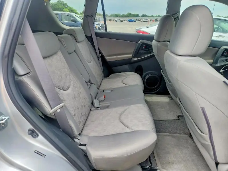 2011 TOYOTA RAV4 BASE  