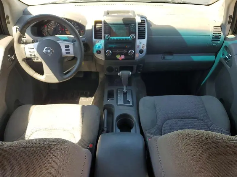 2017 NISSAN FRONTIER SV  