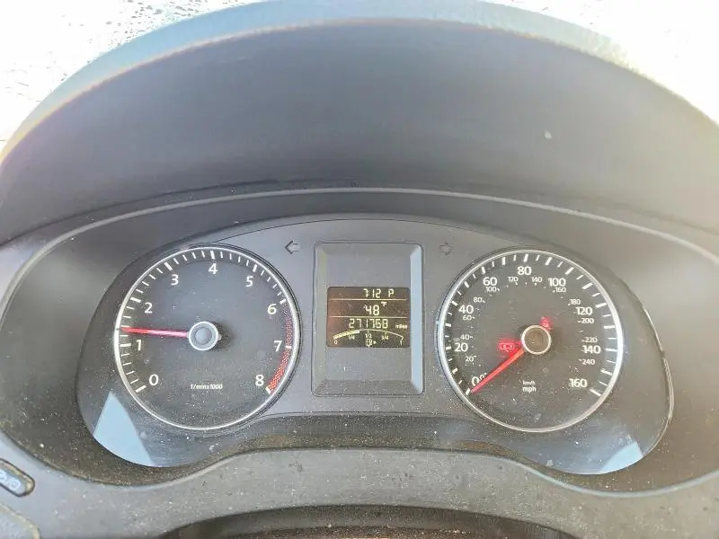 2012 VOLKSWAGEN JETTA SE  