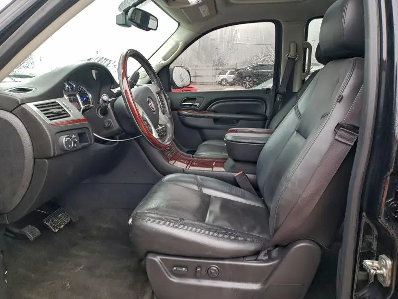 2013 CADILLAC ESCALADE PREMIUM  