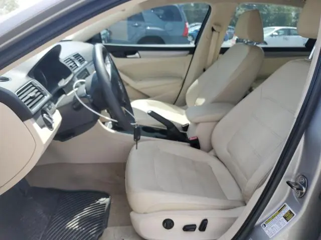 2013 VOLKSWAGEN PASSAT S