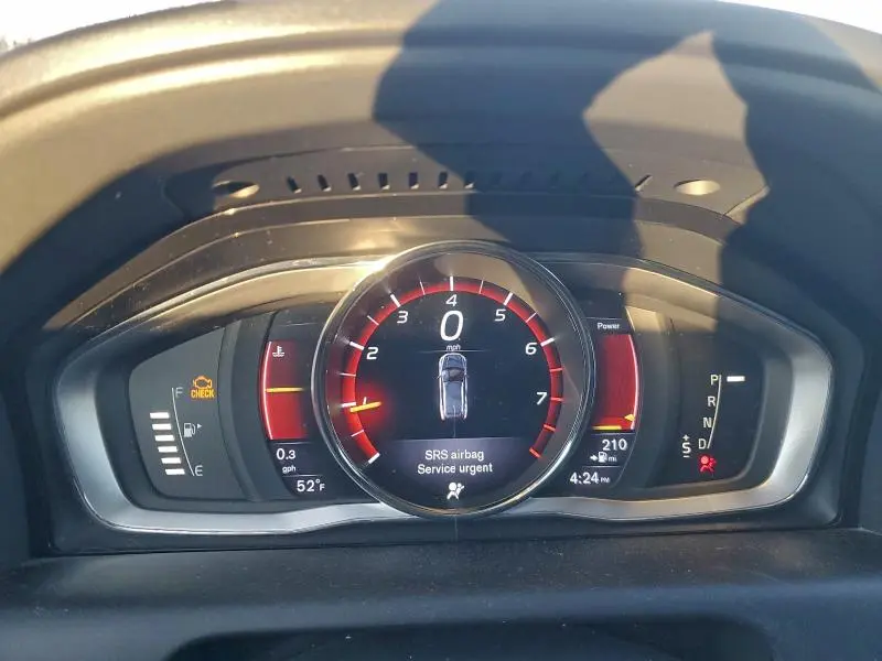 2016 VOLVO XC60 T6 PREMIER  