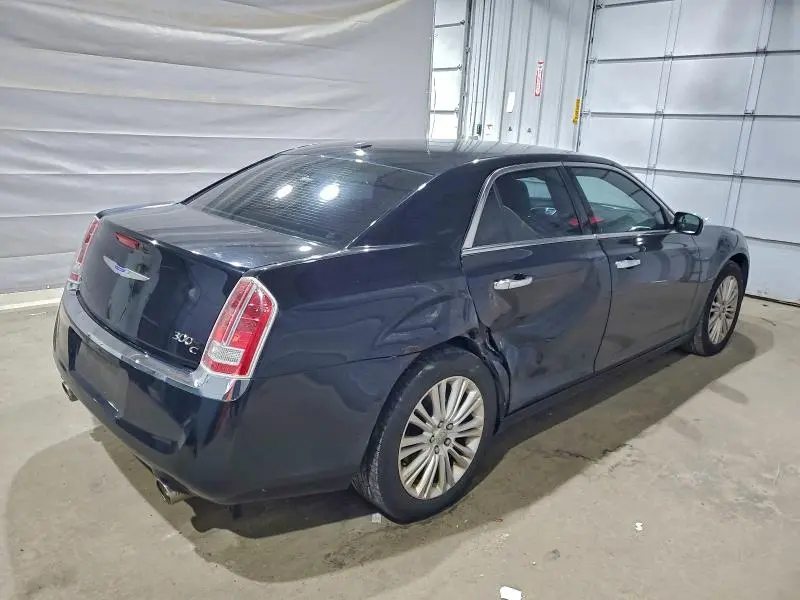 2013 CHRYSLER 300C   