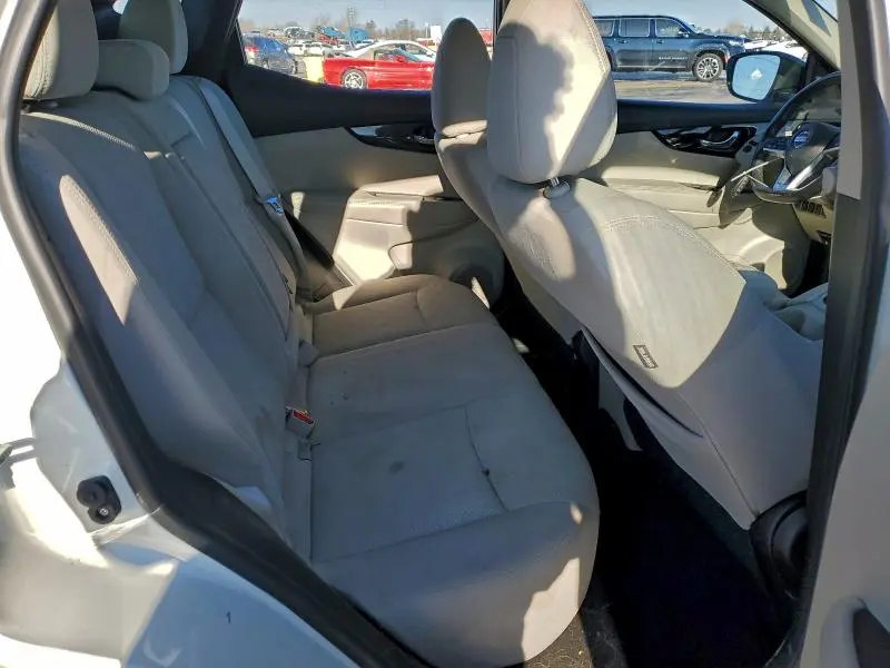 2018 NISSAN ROGUE SPORT S  