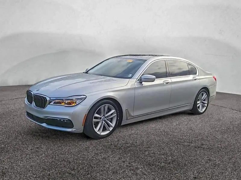 2018 BMW 750 I  