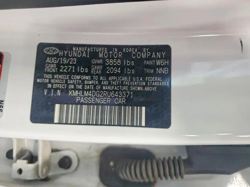 2024 HYUNDAI ELANTRA SEL  