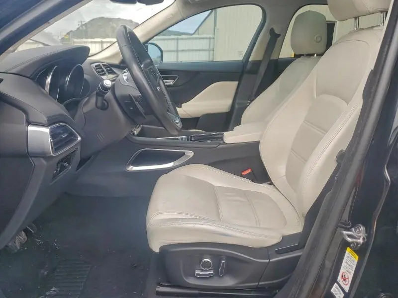 2020 JAGUAR F-PACE PRESTIGE  